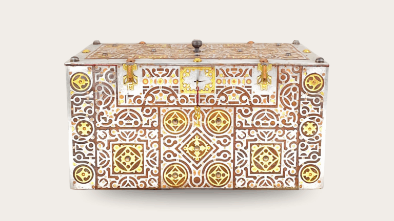 Comment intégrer un coffre de voyage africain dans sa décoration ?